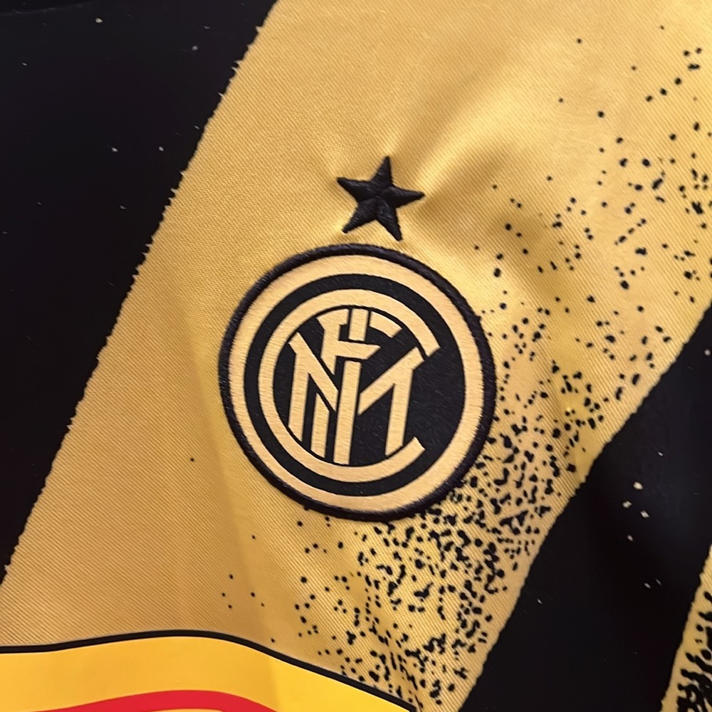 Inter Milan Jersey - image 2
